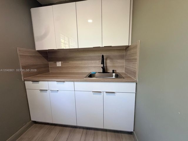 359 W 12th St 3, Hialeah, FL 33010