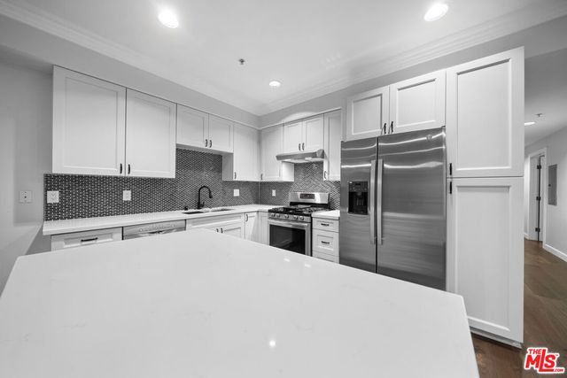 440 S Occidental Boulevard 104, Los Angeles, CA 90057