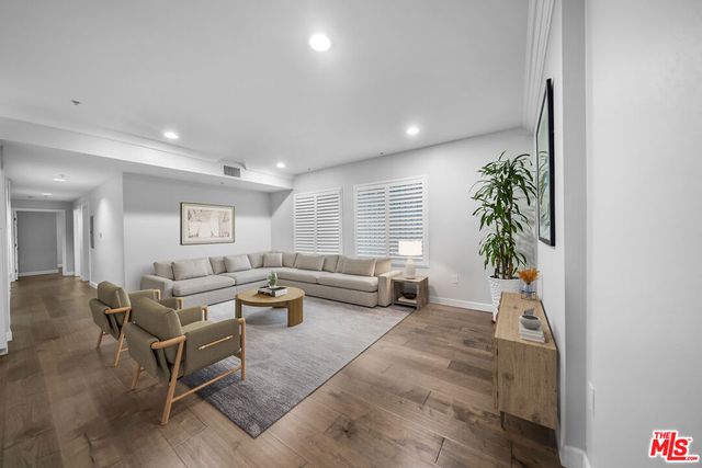 440 S Occidental Boulevard 104, Los Angeles, CA 90057