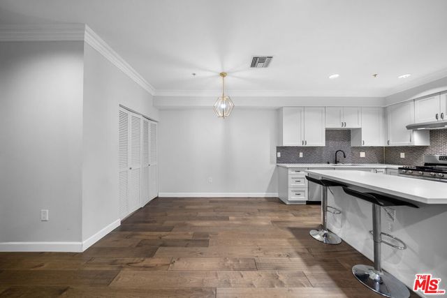 440 S Occidental Boulevard 104, Los Angeles, CA 90057