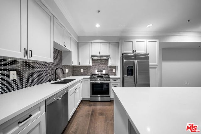 440 S Occidental Boulevard 104, Los Angeles, CA 90057