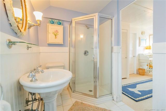 153 4th Avenue, Milford, CT 06460