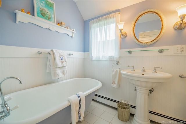 153 4th Avenue, Milford, CT 06460