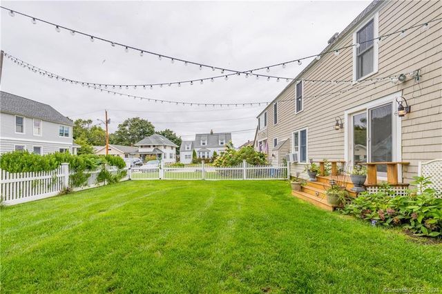 153 4th Avenue, Milford, CT 06460