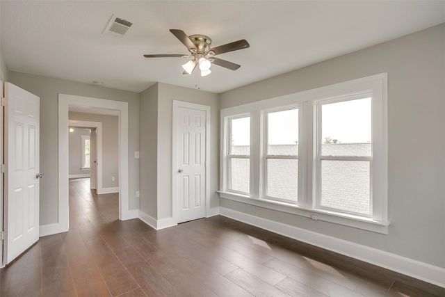 2932 Travis Avenue 2932, Fort Worth, TX 76110