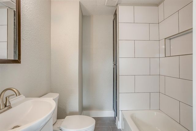 2932 Travis Avenue 2932, Fort Worth, TX 76110