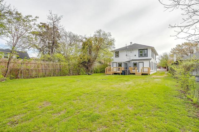 2932 Travis Avenue 2932, Fort Worth, TX 76110