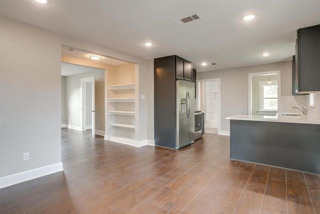 2932 Travis Avenue 2932, Fort Worth, TX 76110