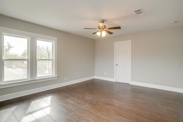 2932 Travis Avenue 2932, Fort Worth, TX 76110