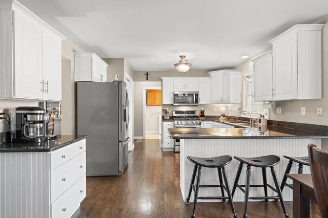 145 Stone Ridge Drive, Dyer, IN 46311