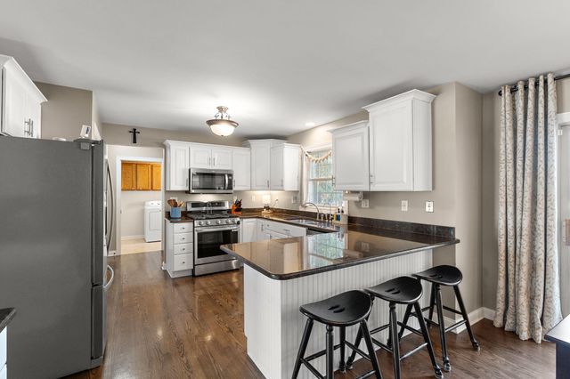 145 Stone Ridge Drive, Dyer, IN 46311