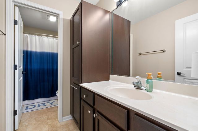 145 Stone Ridge Drive, Dyer, IN 46311