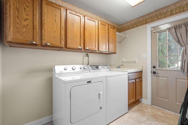 145 Stone Ridge Drive, Dyer, IN 46311