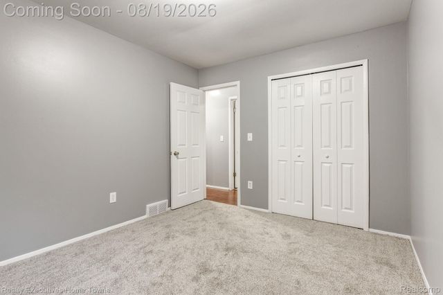 2448 Oakcrest Road, Sterling Heights, MI 48310