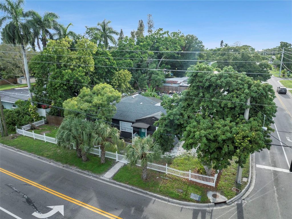 1702 26TH STREET W, BRADENTON, FL 34205 — photo 2