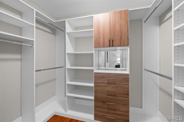 9440 Dennison Grove Court, Sunset Hills, MO 63126