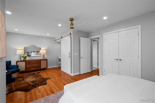 9440 Dennison Grove Court, Sunset Hills, MO 63126