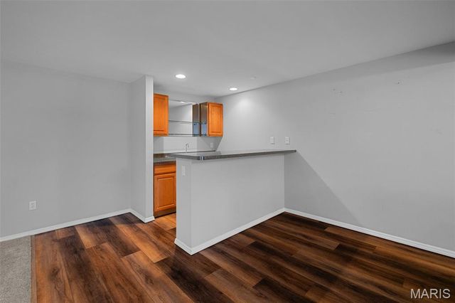 9440 Dennison Grove Court, Sunset Hills, MO 63126