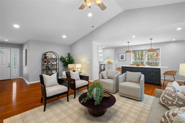 9440 Dennison Grove Court, Sunset Hills, MO 63126