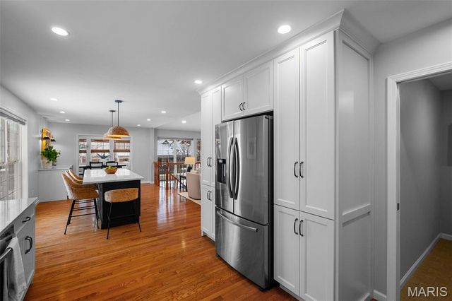 9440 Dennison Grove Court, Sunset Hills, MO 63126