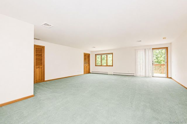 96 Tuthills Lane, Jamesport, NY 11901
