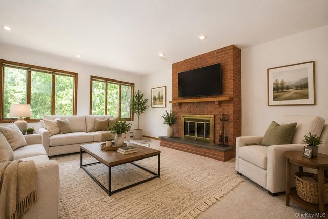 96 Tuthills Lane, Jamesport, NY 11901