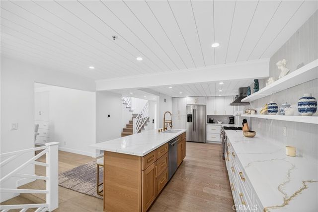 48 Sea Island Drive, Newport Beach, CA 92660
