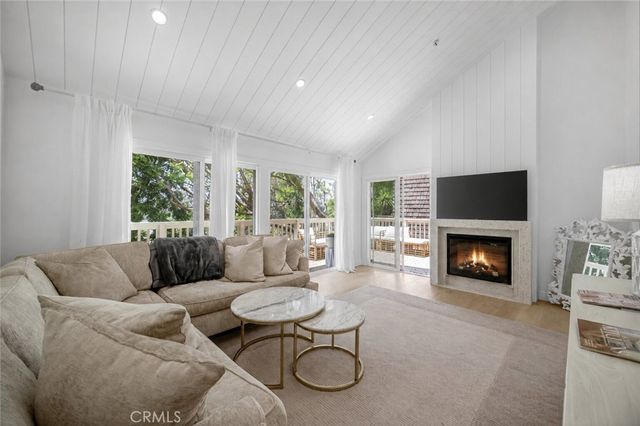48 Sea Island Drive, Newport Beach, CA 92660