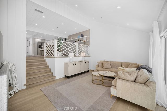 48 Sea Island Drive, Newport Beach, CA 92660