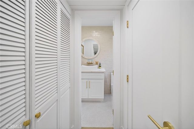 48 Sea Island Drive, Newport Beach, CA 92660