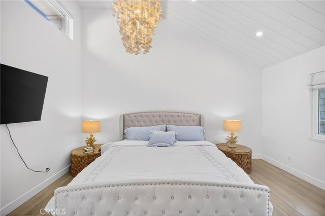 48 Sea Island Drive, Newport Beach, CA 92660
