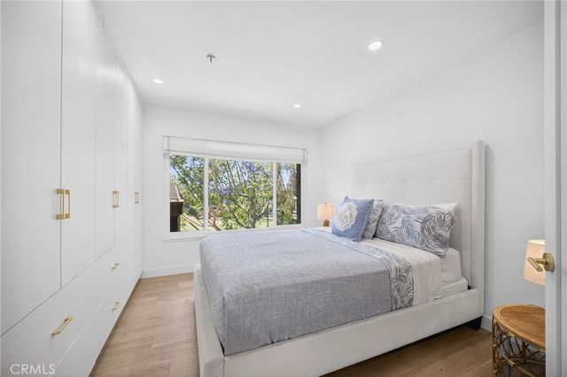 48 Sea Island Drive, Newport Beach, CA 92660