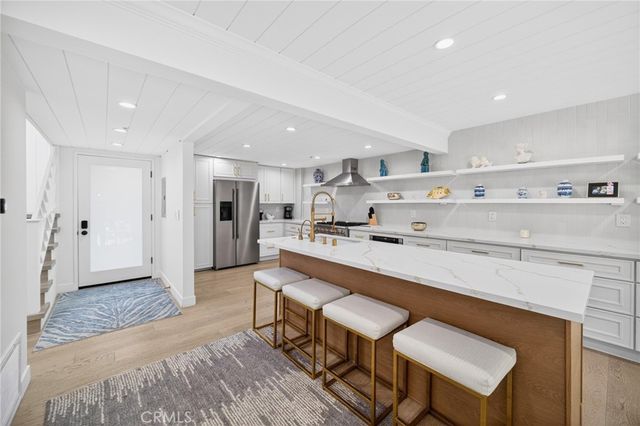 48 Sea Island Drive, Newport Beach, CA 92660