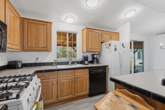 62 Calle De Chamesa Loop, Rio Communities, NM 87002