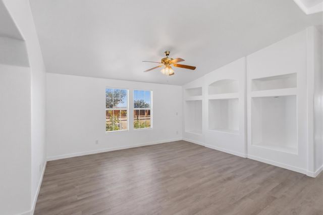 62 Calle De Chamesa Loop, Rio Communities, NM 87002