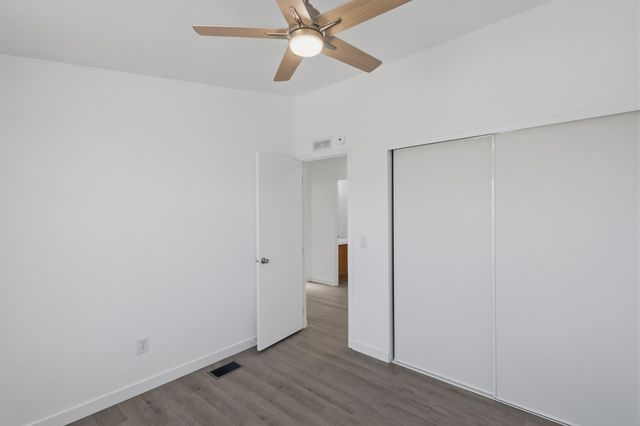 62 Calle De Chamesa Loop, Rio Communities, NM 87002