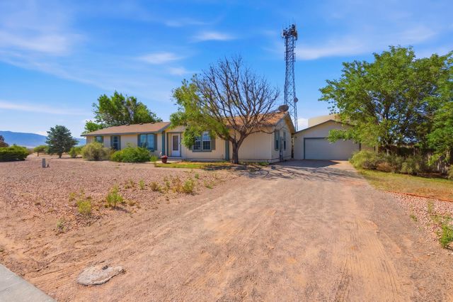 62 Calle De Chamesa Loop, Rio Communities, NM 87002