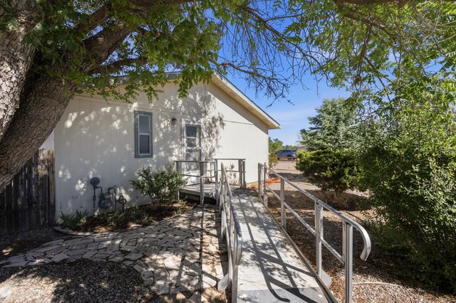 62 Calle De Chamesa Loop, Rio Communities, NM 87002