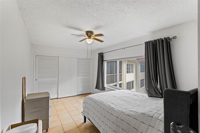 8990 S Hollybrook Boulevard Unit 305, Pembroke Pines, FL 33025