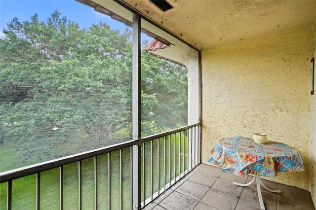 8990 S Hollybrook Boulevard Unit 305, Pembroke Pines, FL 33025