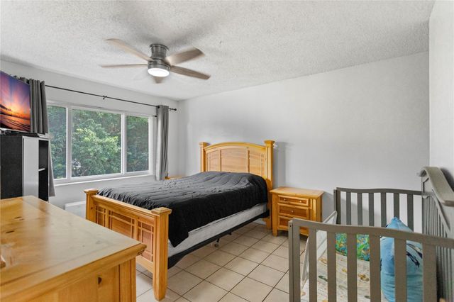 8990 S Hollybrook Boulevard Unit 305, Pembroke Pines, FL 33025