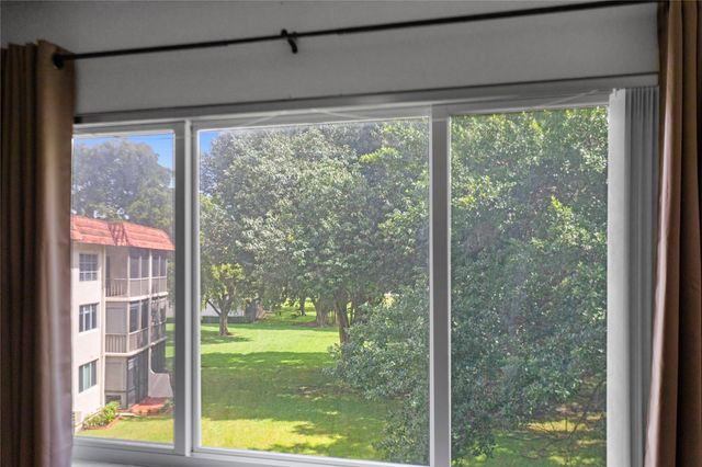 8990 S Hollybrook Boulevard Unit 305, Pembroke Pines, FL 33025