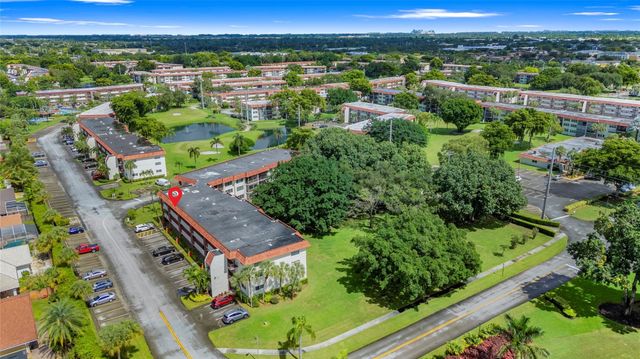 8990 S Hollybrook Boulevard Unit 305, Pembroke Pines, FL 33025