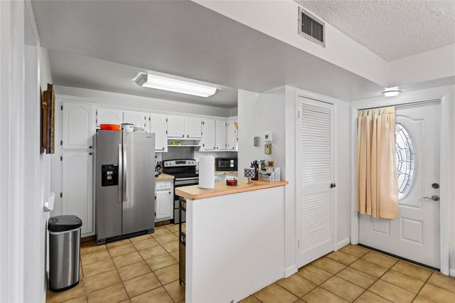 8990 S Hollybrook Boulevard Unit 305, Pembroke Pines, FL 33025