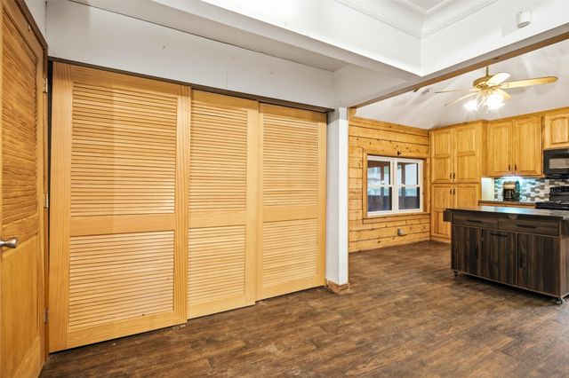 681 Mc Ada Drive, Midlothian, TX 76065