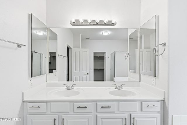 3442 E VERNON Street, Gilbert, AZ 85298