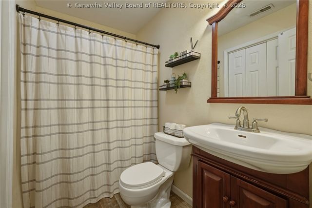 147 Timberlake Circle, Scott Depot, WV 25560