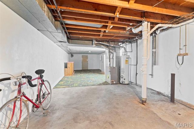 6048 Southwest Avenue, St Louis, MO 63139