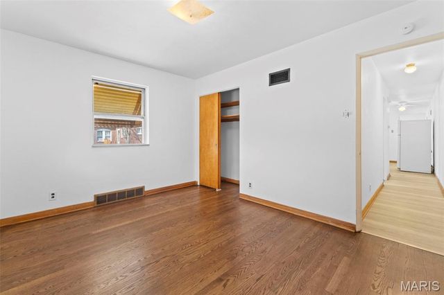 6048 Southwest Avenue, St Louis, MO 63139