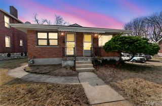 6048 Southwest Avenue, St Louis, MO 63139